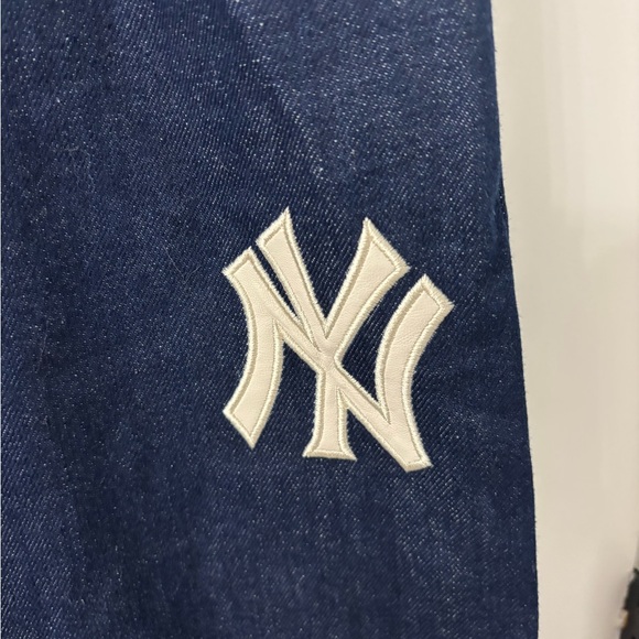 Abstract By Jules New York Yankees Navy Logo Patch Men's Jeans - Picture 8 of 11